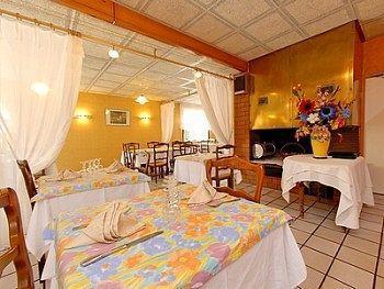 Logis Hotel Restaurant Des Voyageurs Le Malzieu-Ville Екстер'єр фото