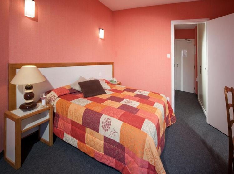 Logis Hotel Restaurant Des Voyageurs Le Malzieu-Ville Номер фото